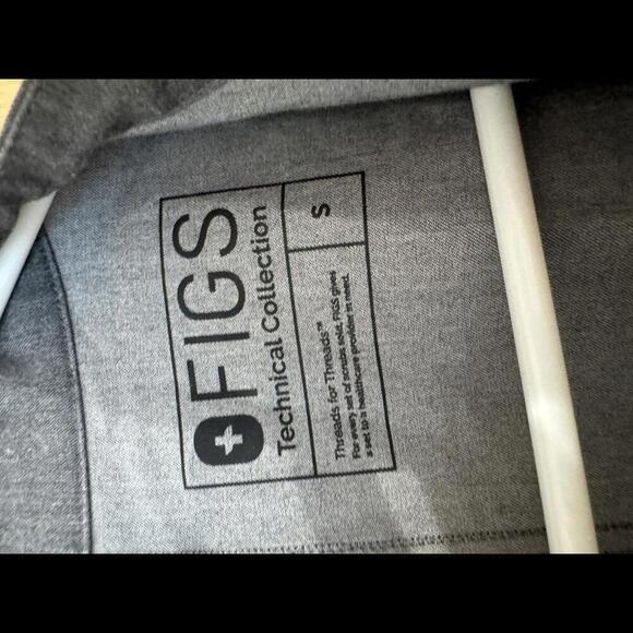 Figs Scrub Top Button Down - Graphite - Size Small - Picture 3 of 5